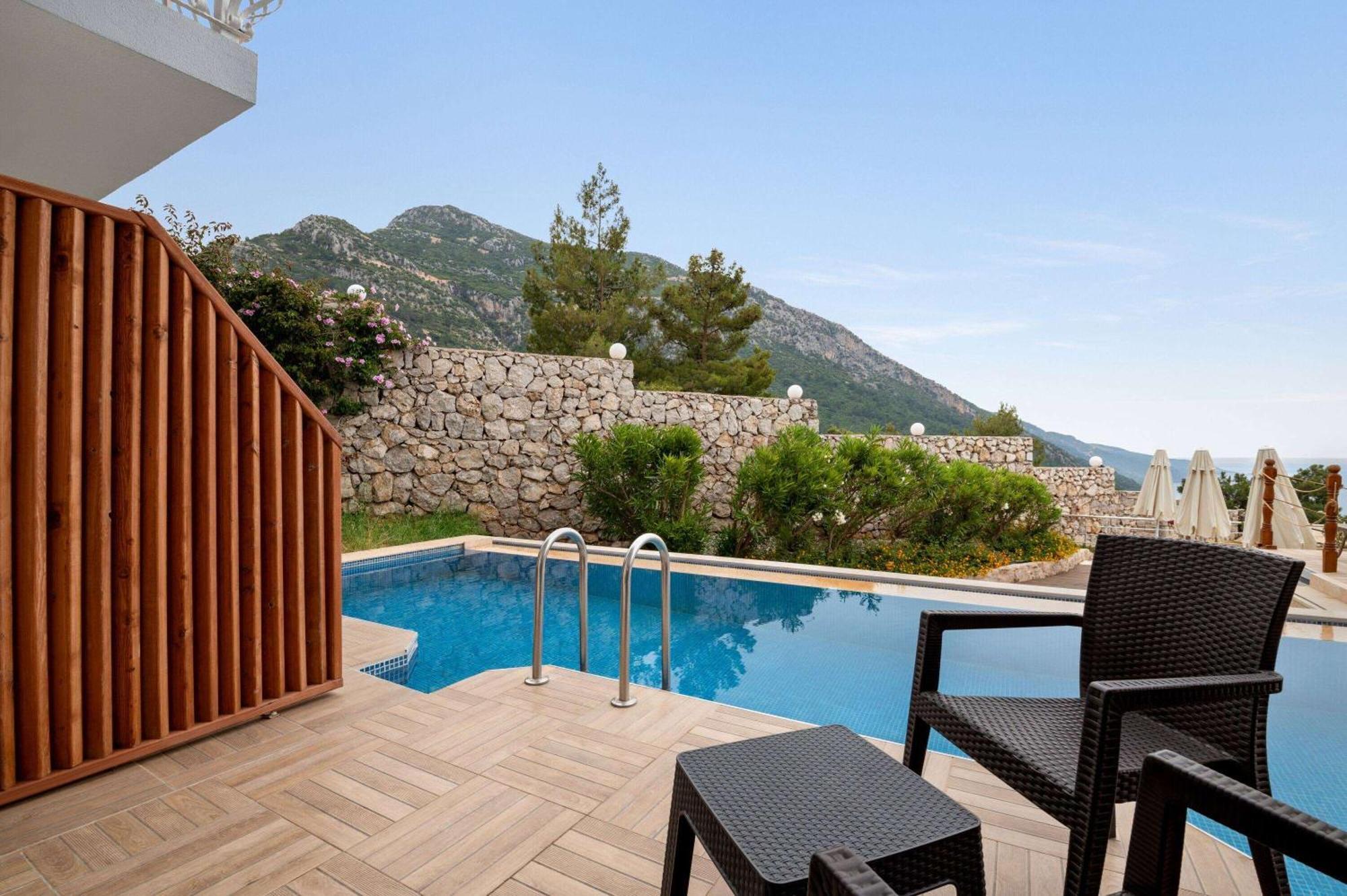 Hotel Ramada By Wyndham Fethiye Oludeniz Adult Only Exterior foto